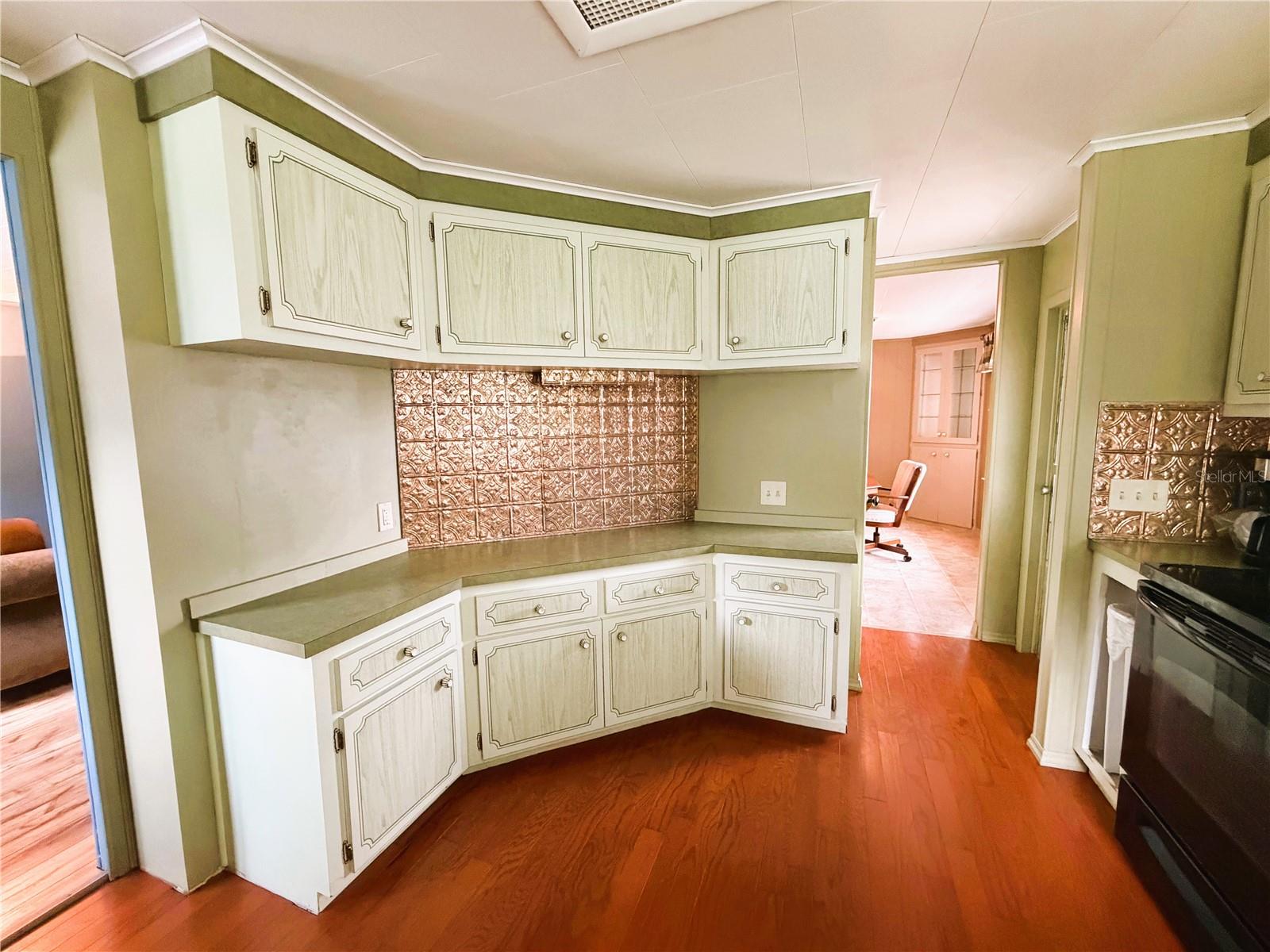 HAWTHORNE AT LEESBURG A COOP - Residential