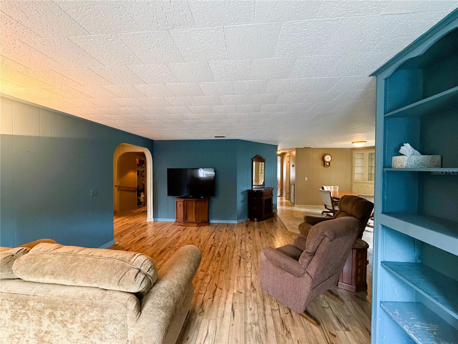 HAWTHORNE AT LEESBURG A COOP - Residential