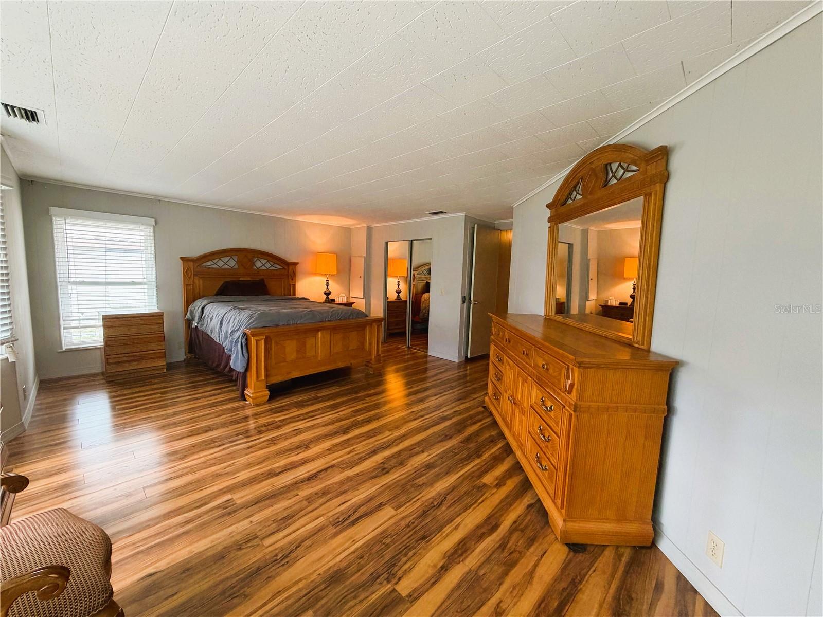 HAWTHORNE AT LEESBURG A COOP - Residential