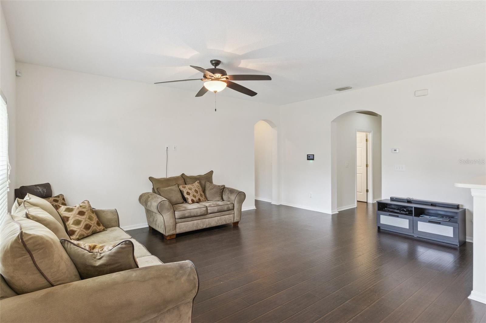 PARSONS POINTE - Residential