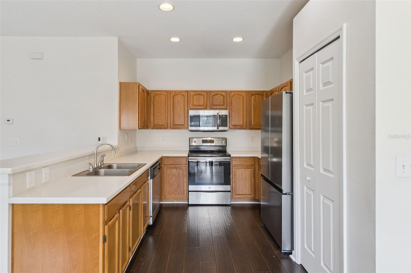 PARSONS POINTE - Residential