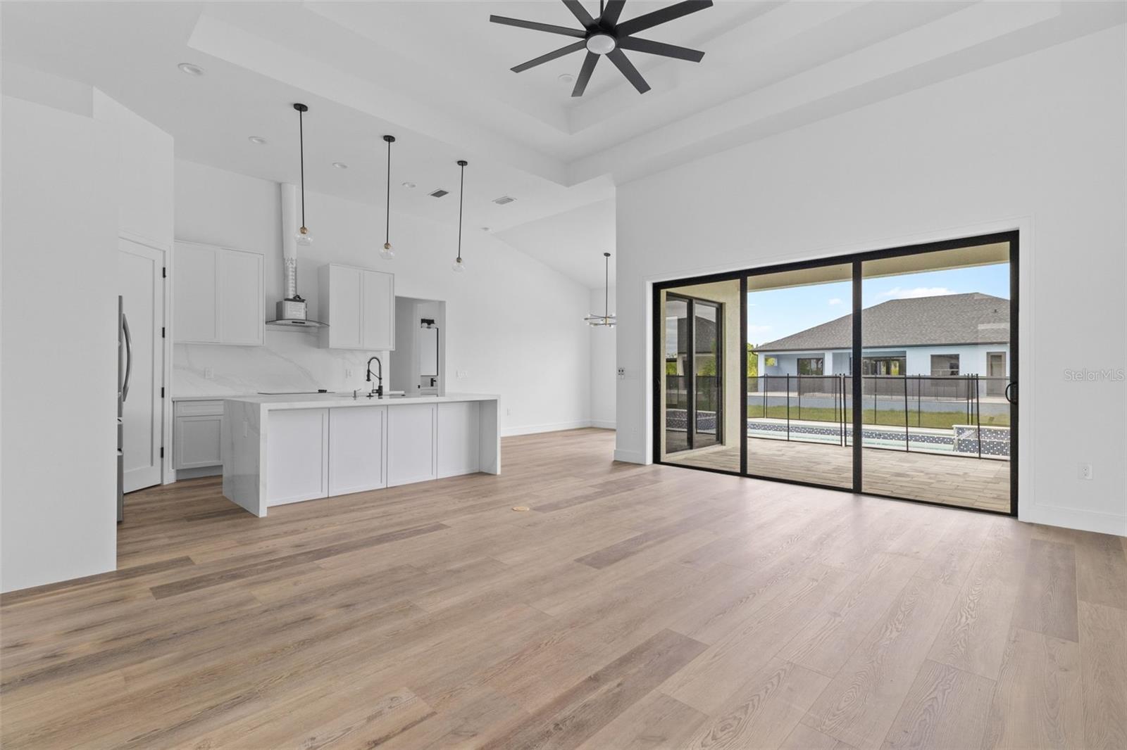 SOUTH GULF COVE - Residential