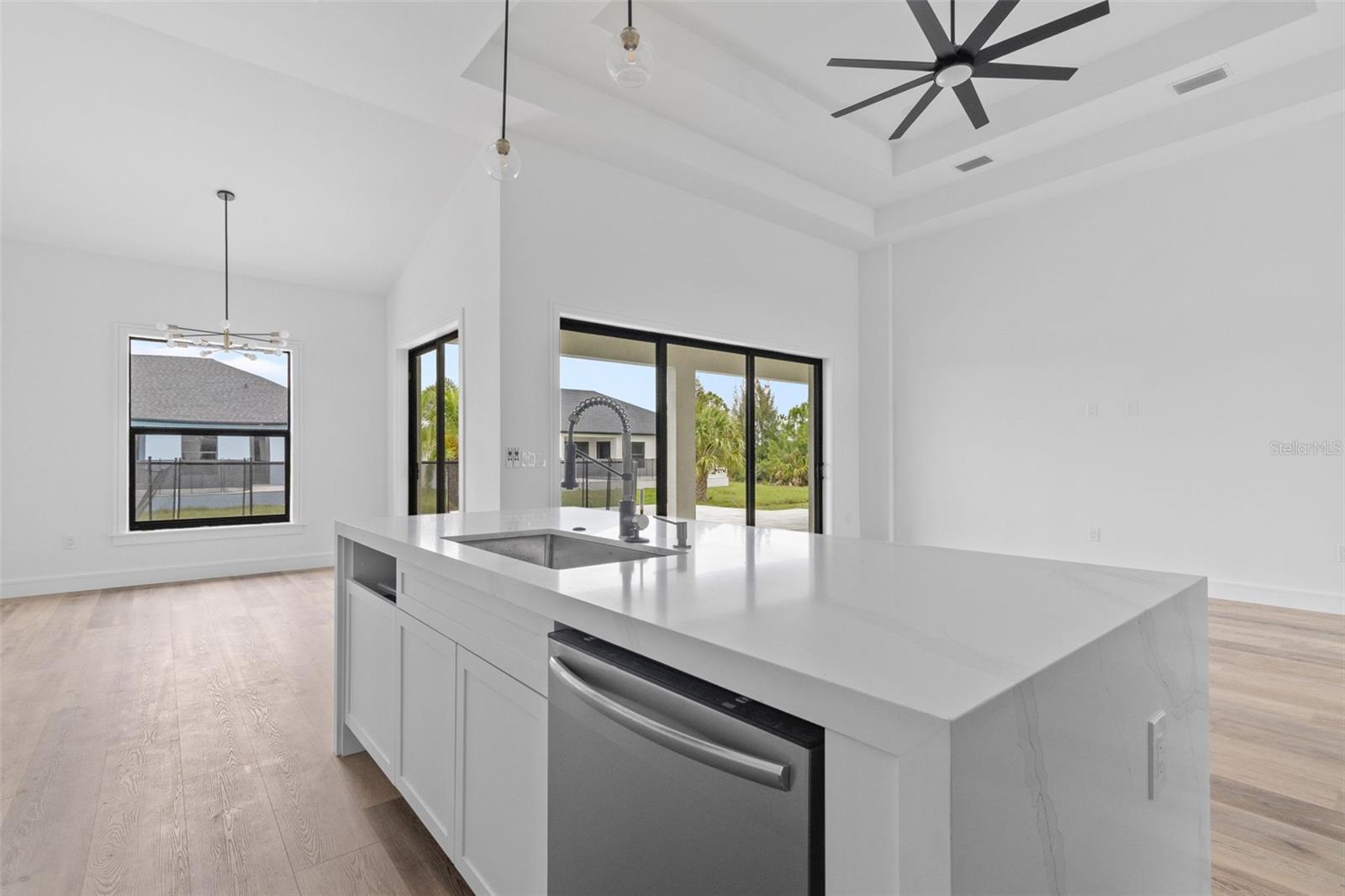 SOUTH GULF COVE - Residential
