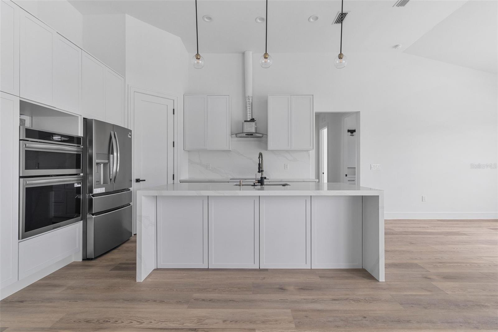 SOUTH GULF COVE - Residential