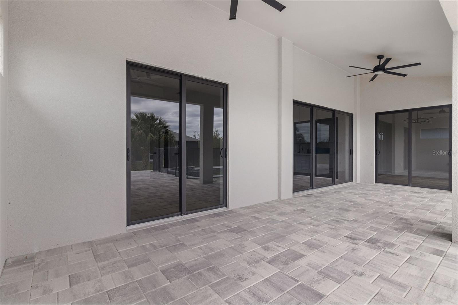 SOUTH GULF COVE - Residential
