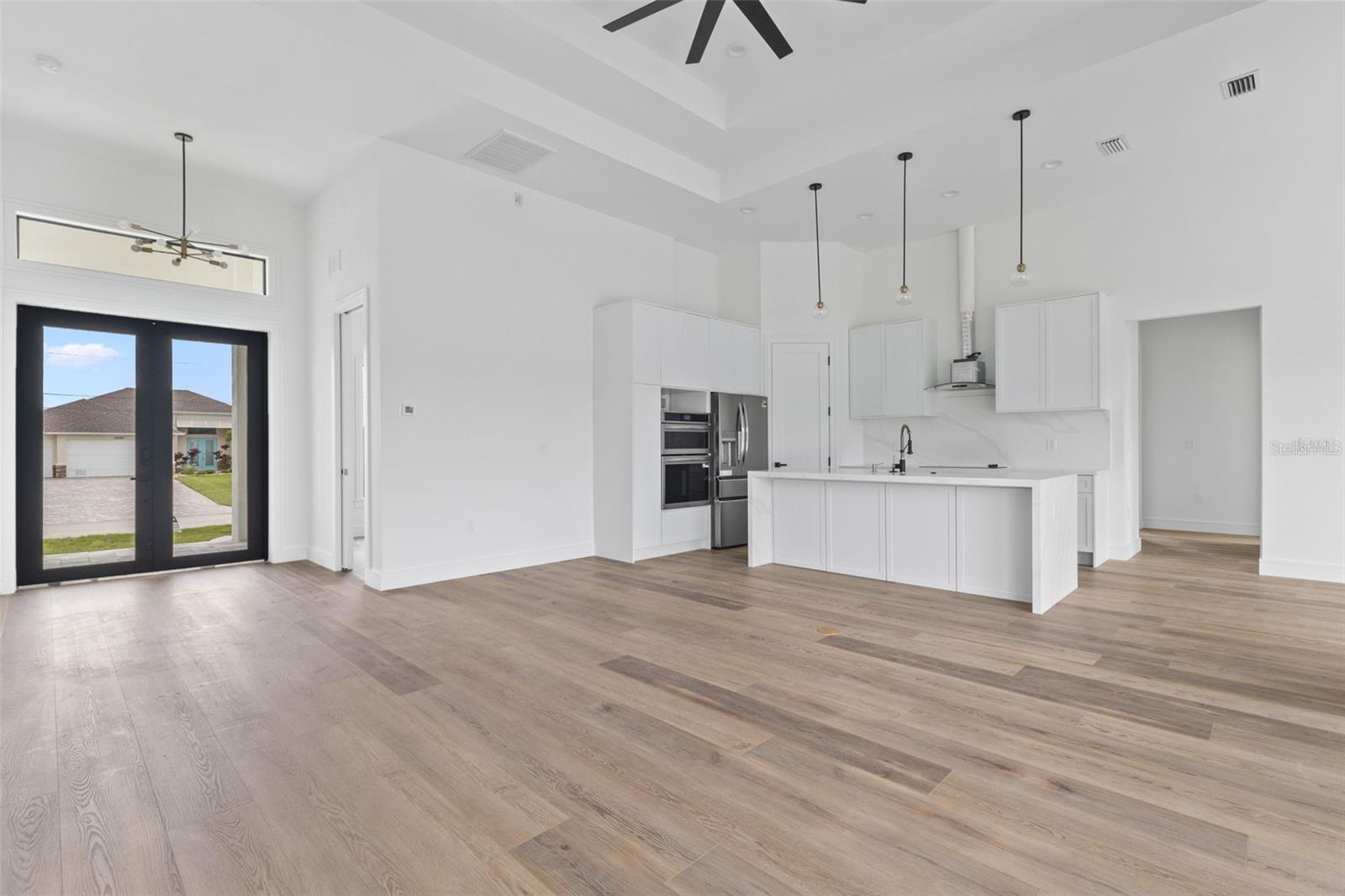 SOUTH GULF COVE - Residential