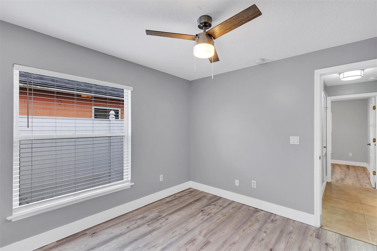 PINE RIDGE HOLLOW EAST PH 02 - Residential Lease