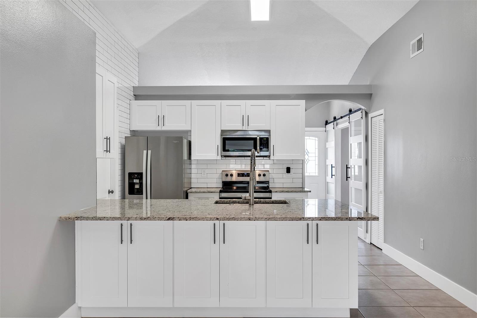 PINE RIDGE HOLLOW EAST PH 02 - Residential Lease