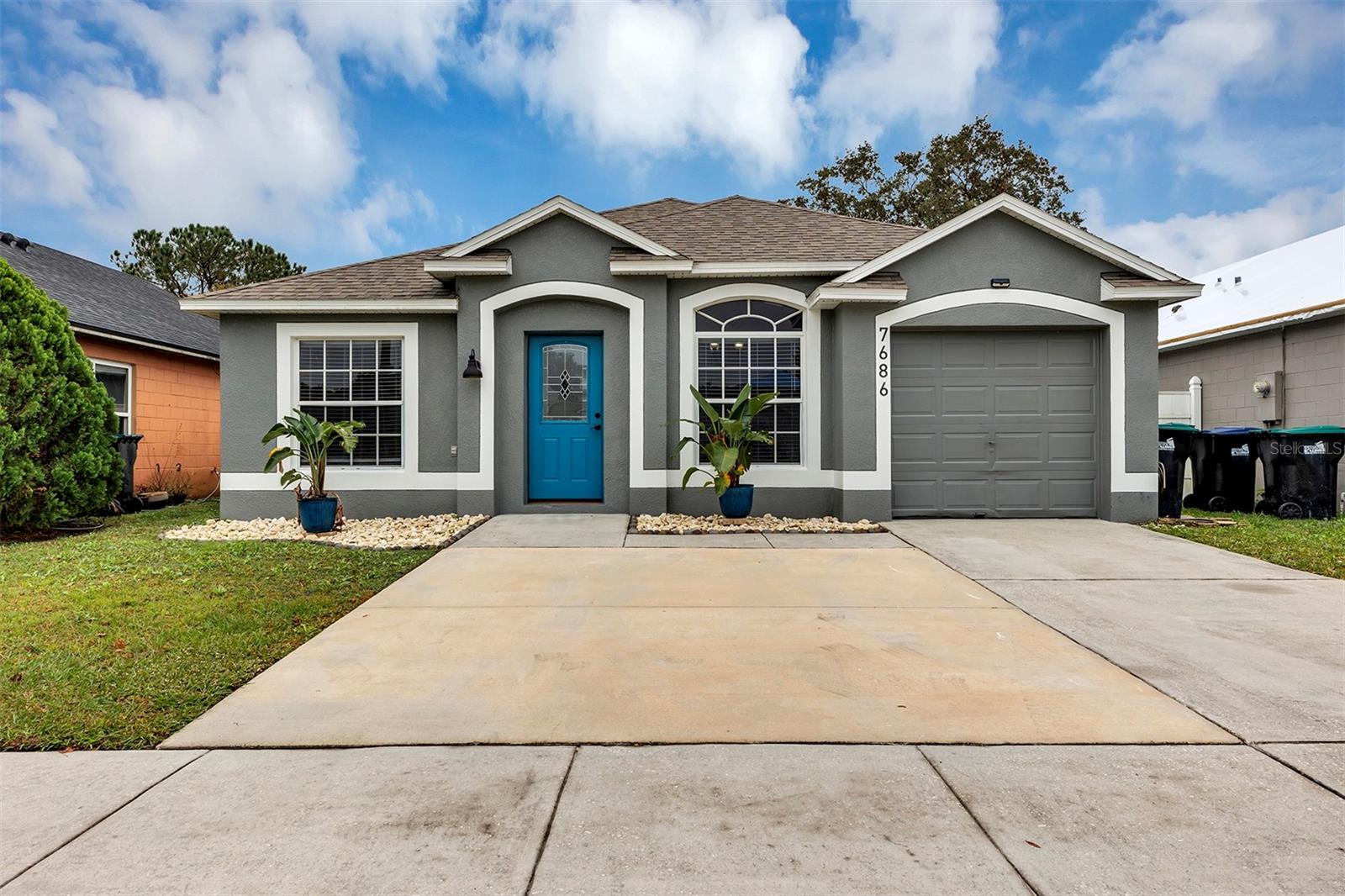PINE RIDGE HOLLOW EAST PH 02 - Residential Lease