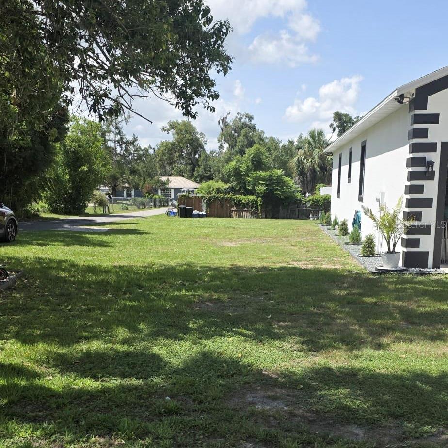 DADE TERRACE - Residential