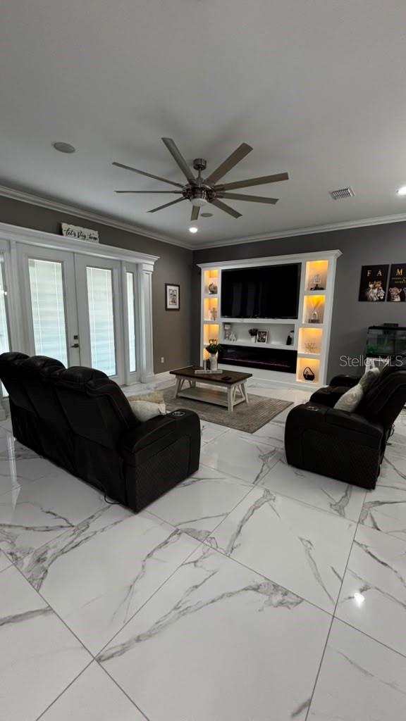 DADE TERRACE - Residential