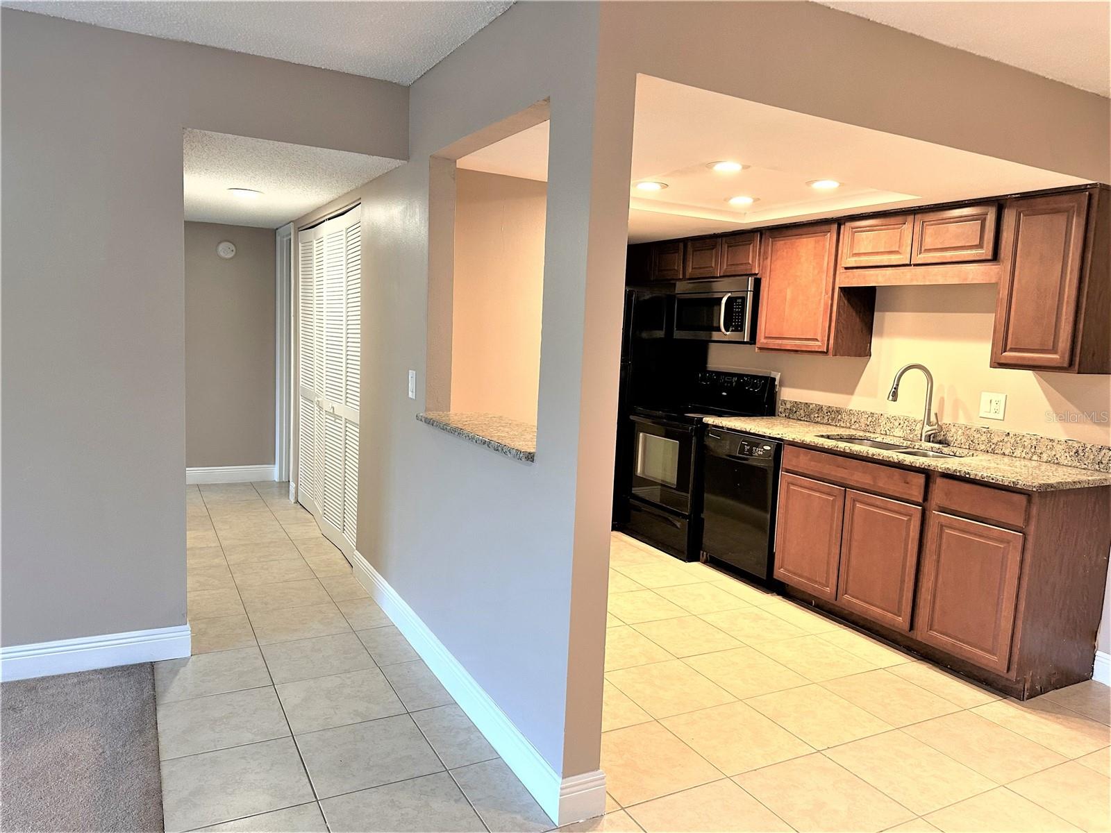 TAMARIND PH 02 - Residential Lease