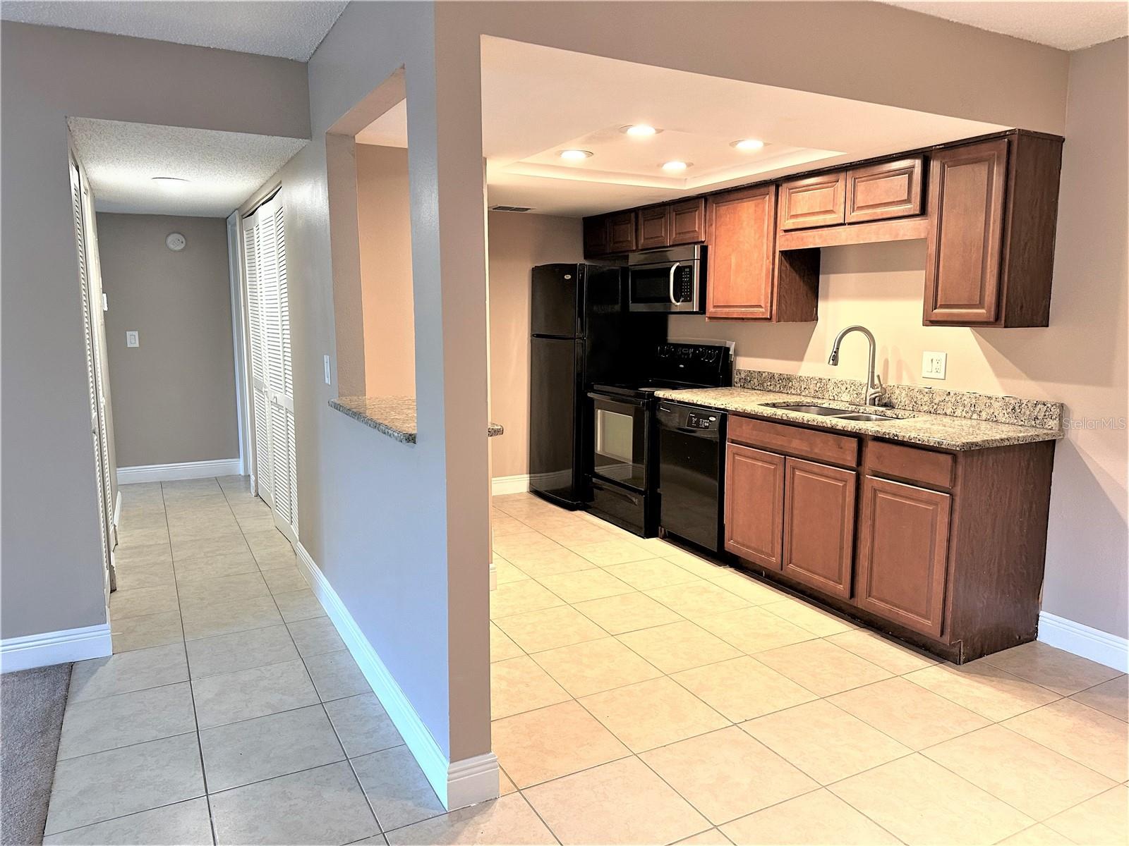 TAMARIND PH 02 - Residential Lease