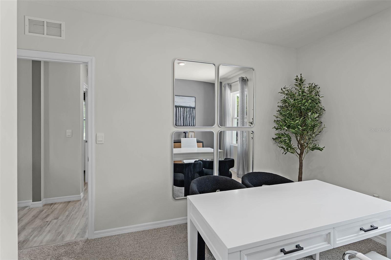 MAGNOLIA POINTE - Residential