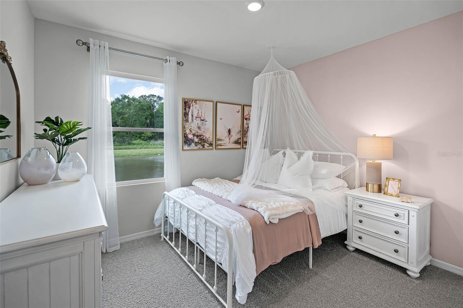 MAGNOLIA POINTE - Residential