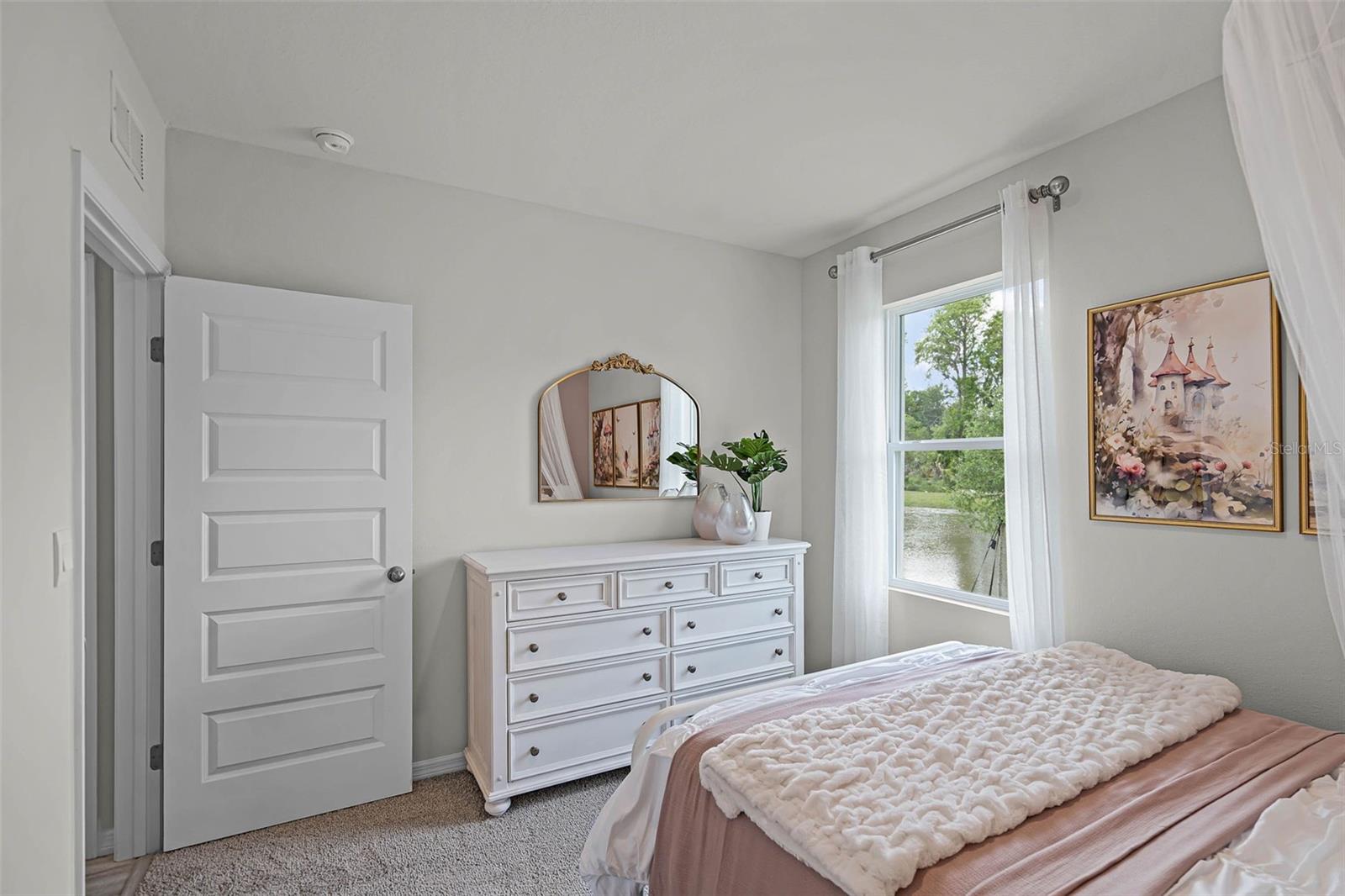 MAGNOLIA POINTE - Residential
