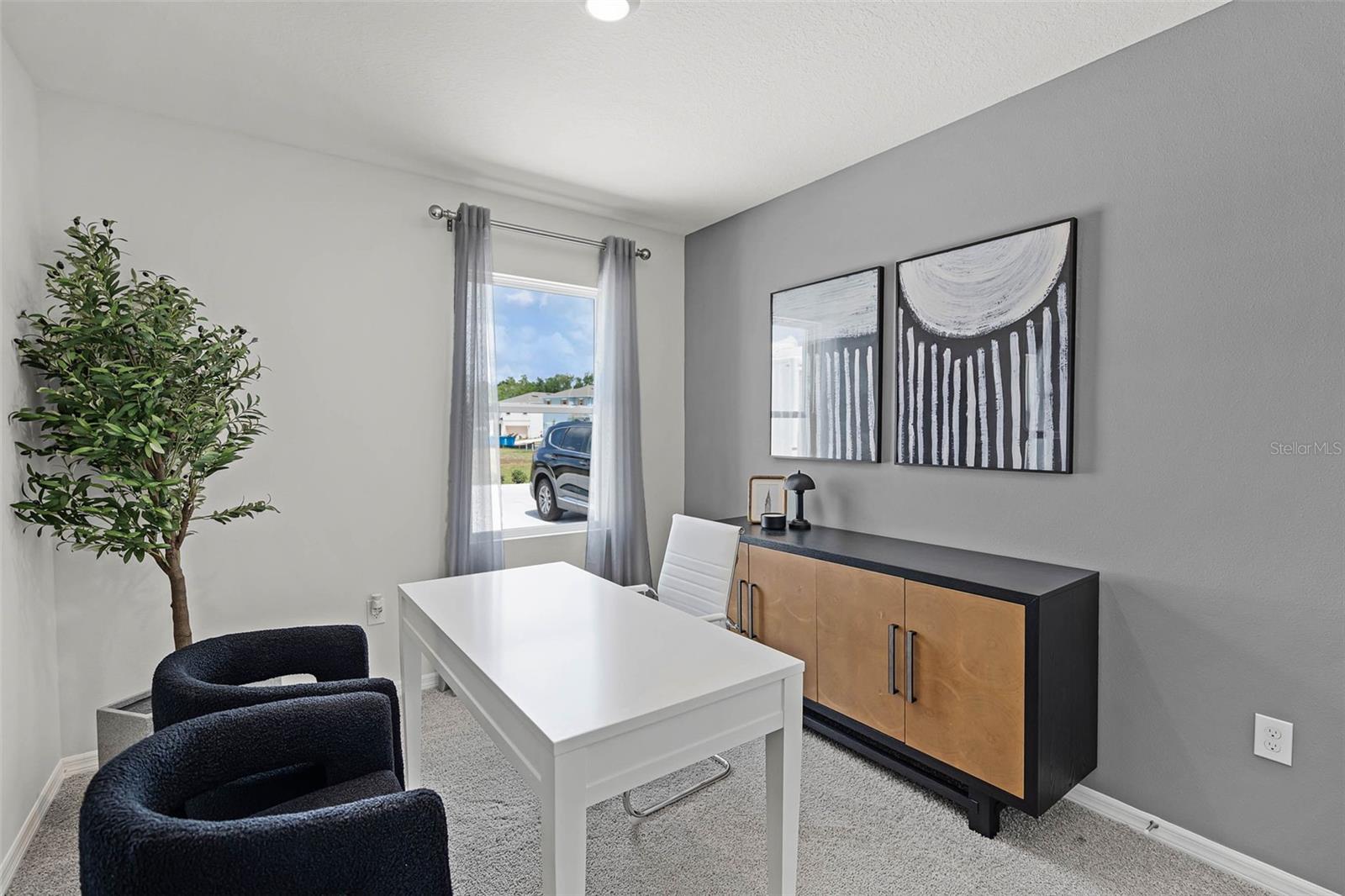 MAGNOLIA POINTE - Residential