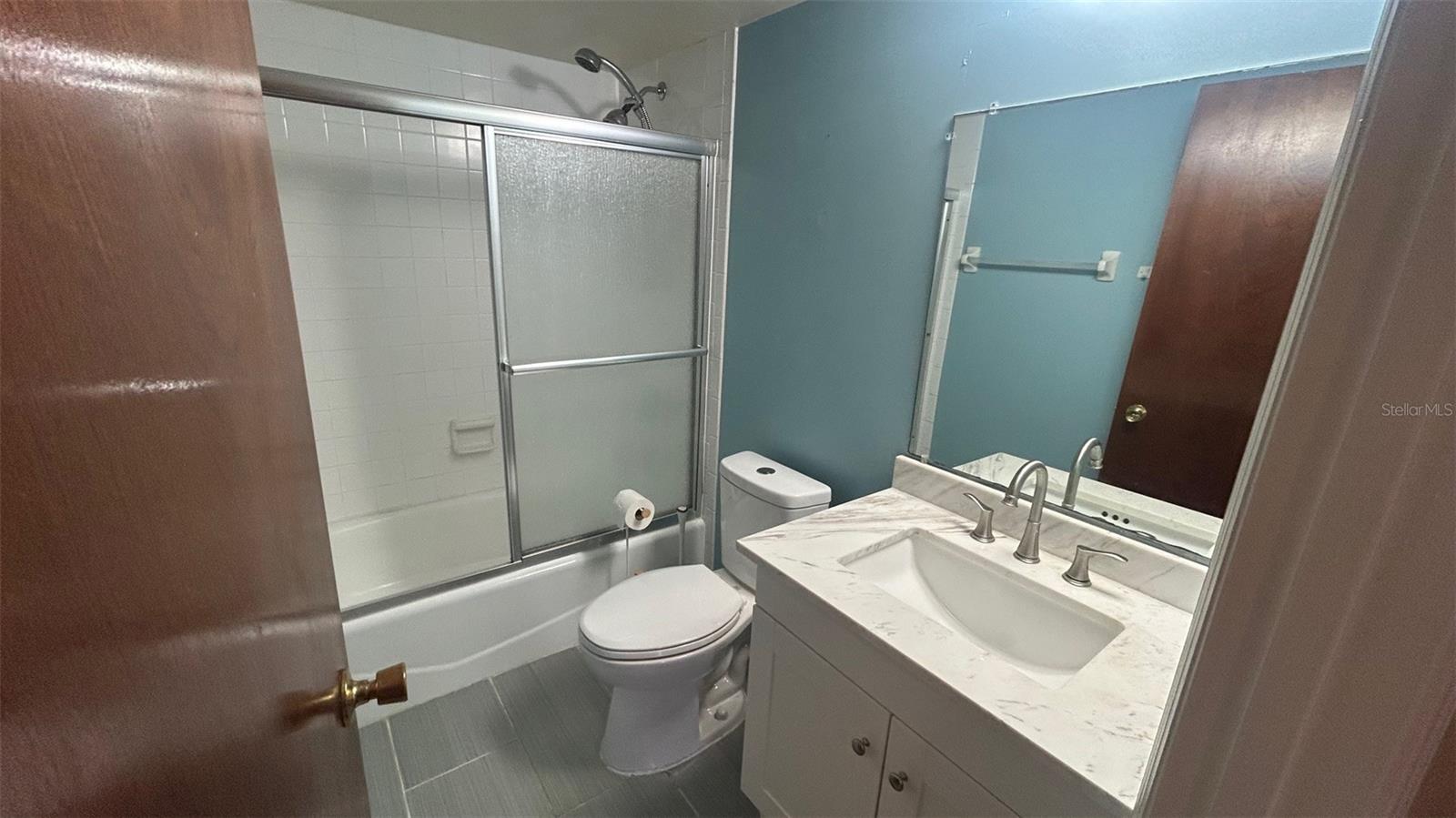 CAMPUS EDGE CONDO - Residential Lease