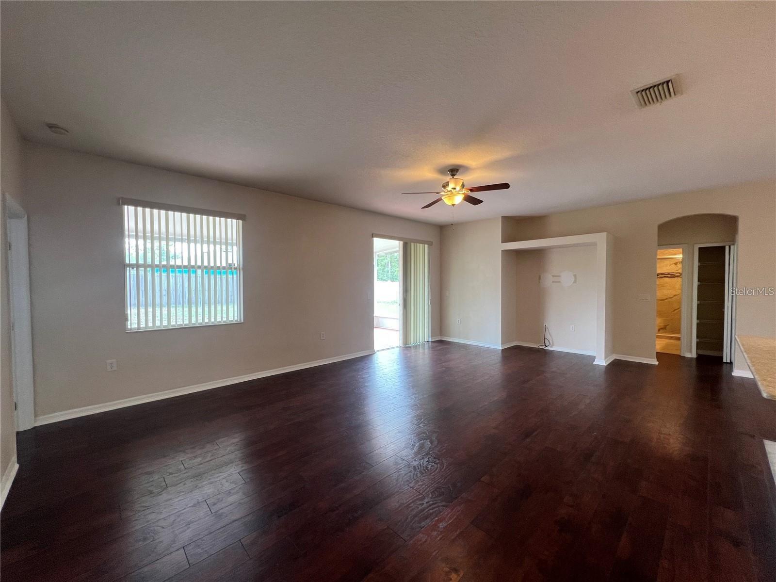 MARION OAKS UN 05 - Residential