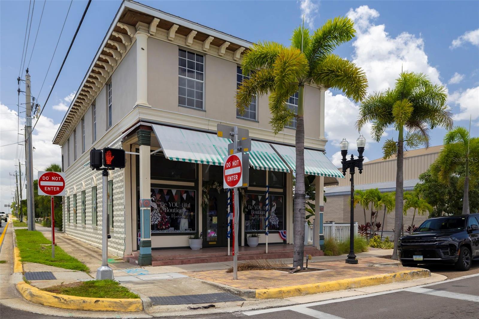 SUNCOAST HARBORS - Land