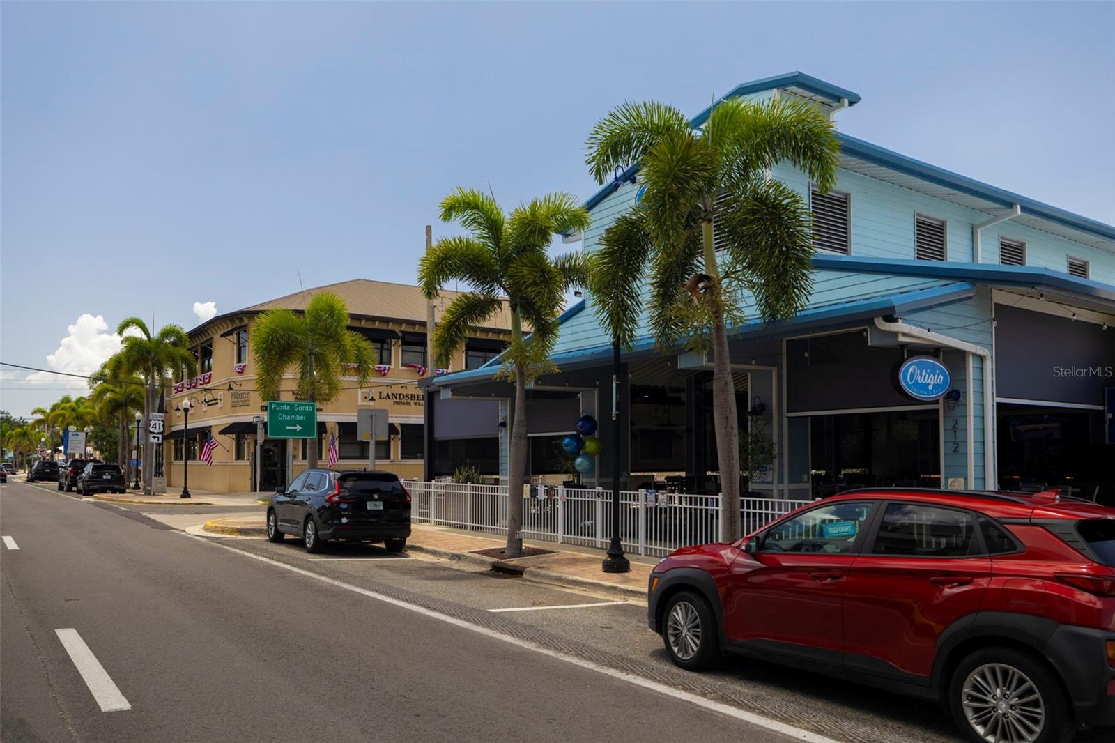 SUNCOAST HARBORS - Land