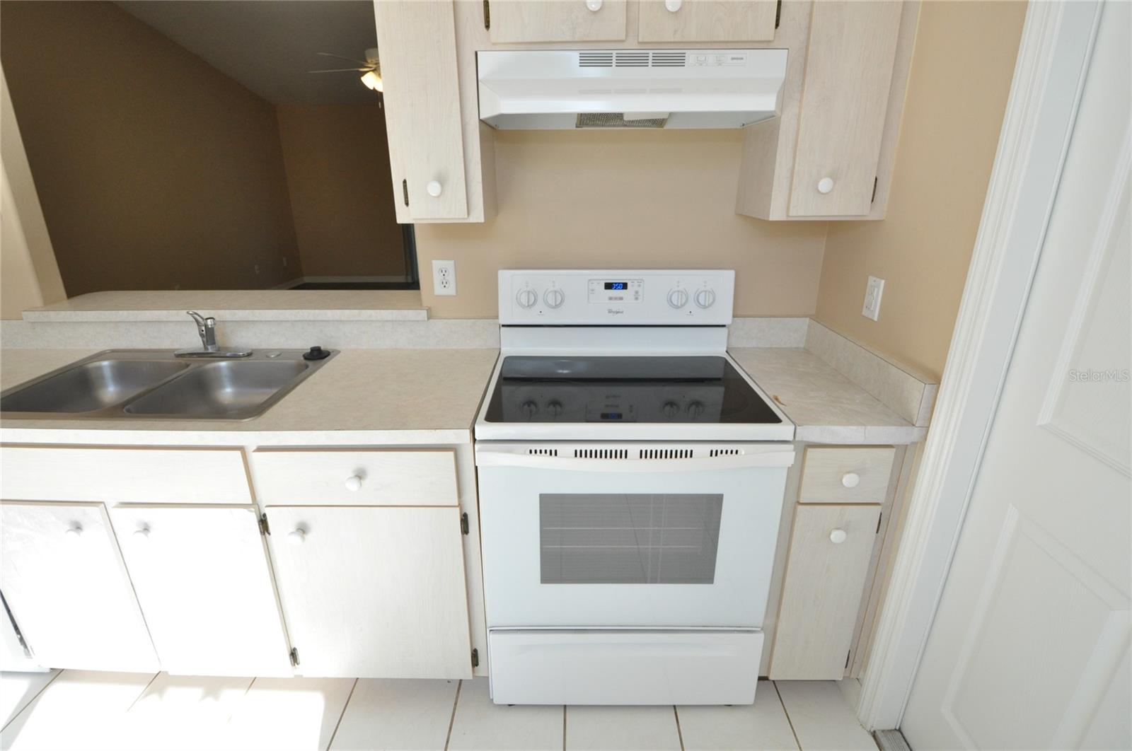 BELLE TERRE - Residential Lease