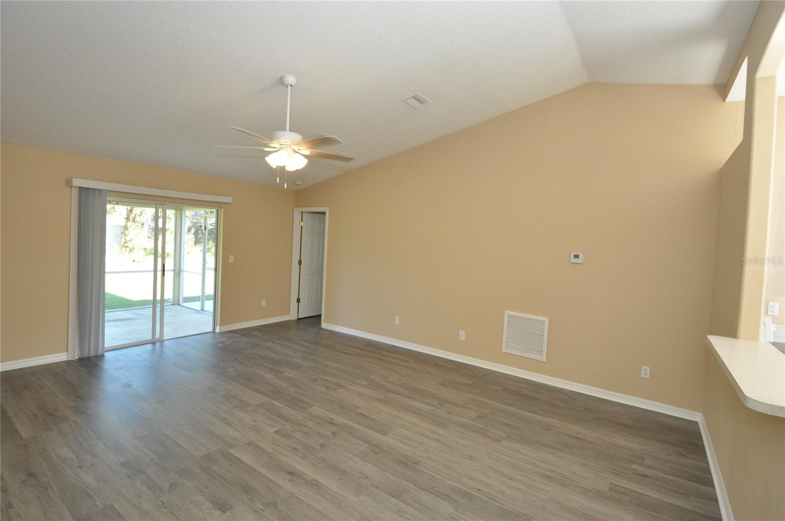 BELLE TERRE - Residential Lease