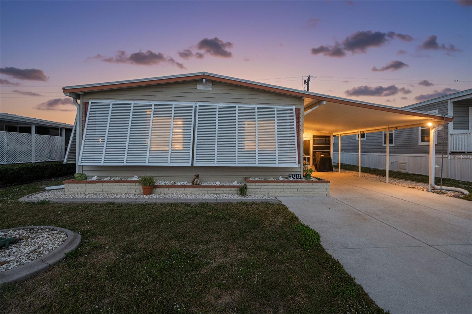 LA CASA MHP CO-OP - Residential
