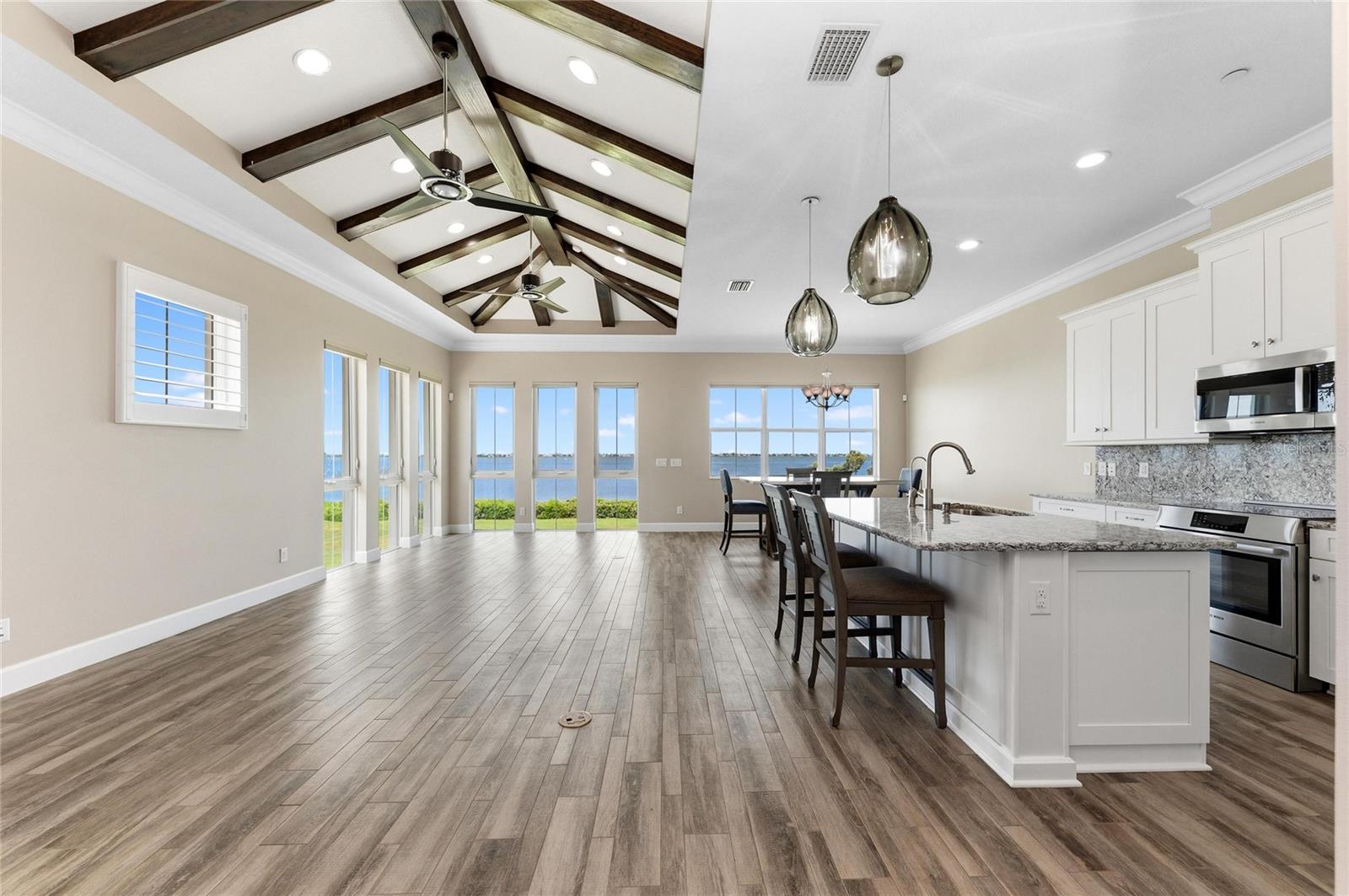 HARBOUR ISLE - Residential