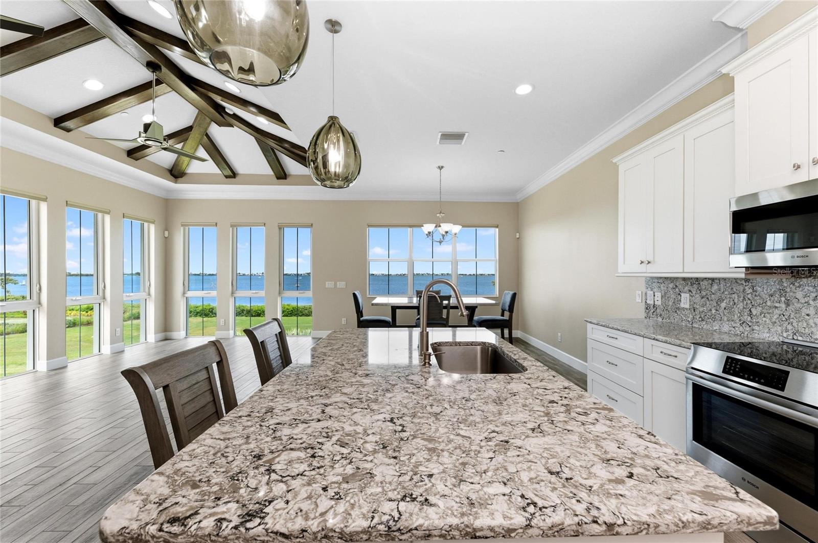 HARBOUR ISLE - Residential