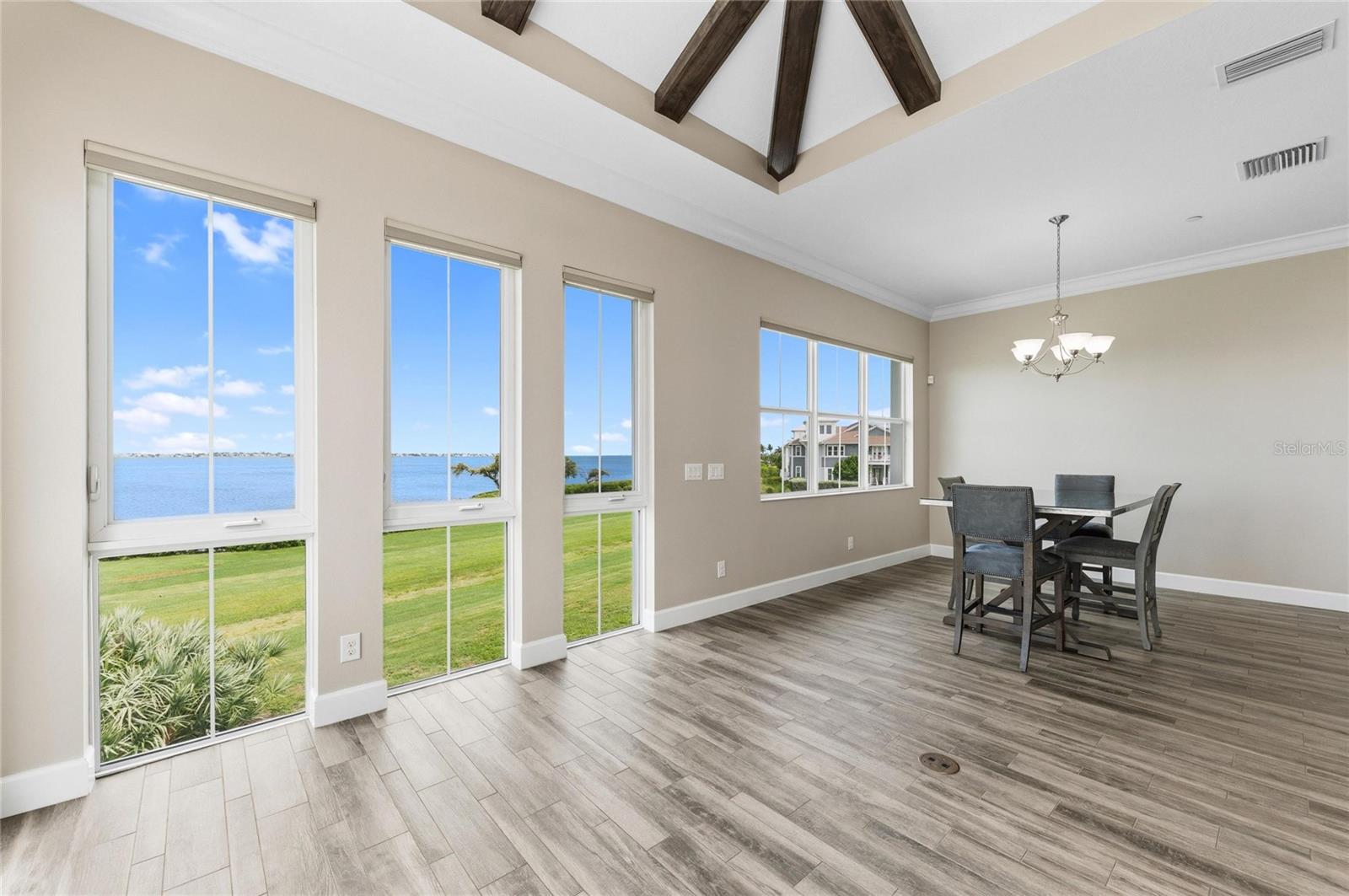 HARBOUR ISLE - Residential