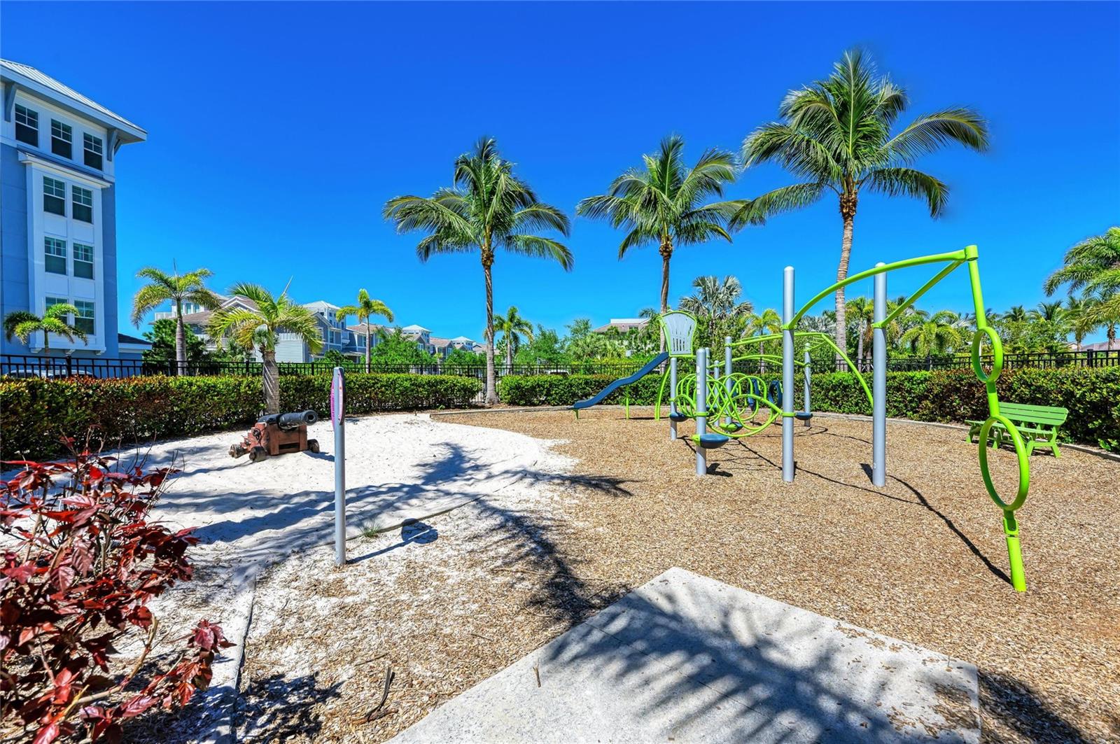 HARBOUR ISLE - Residential