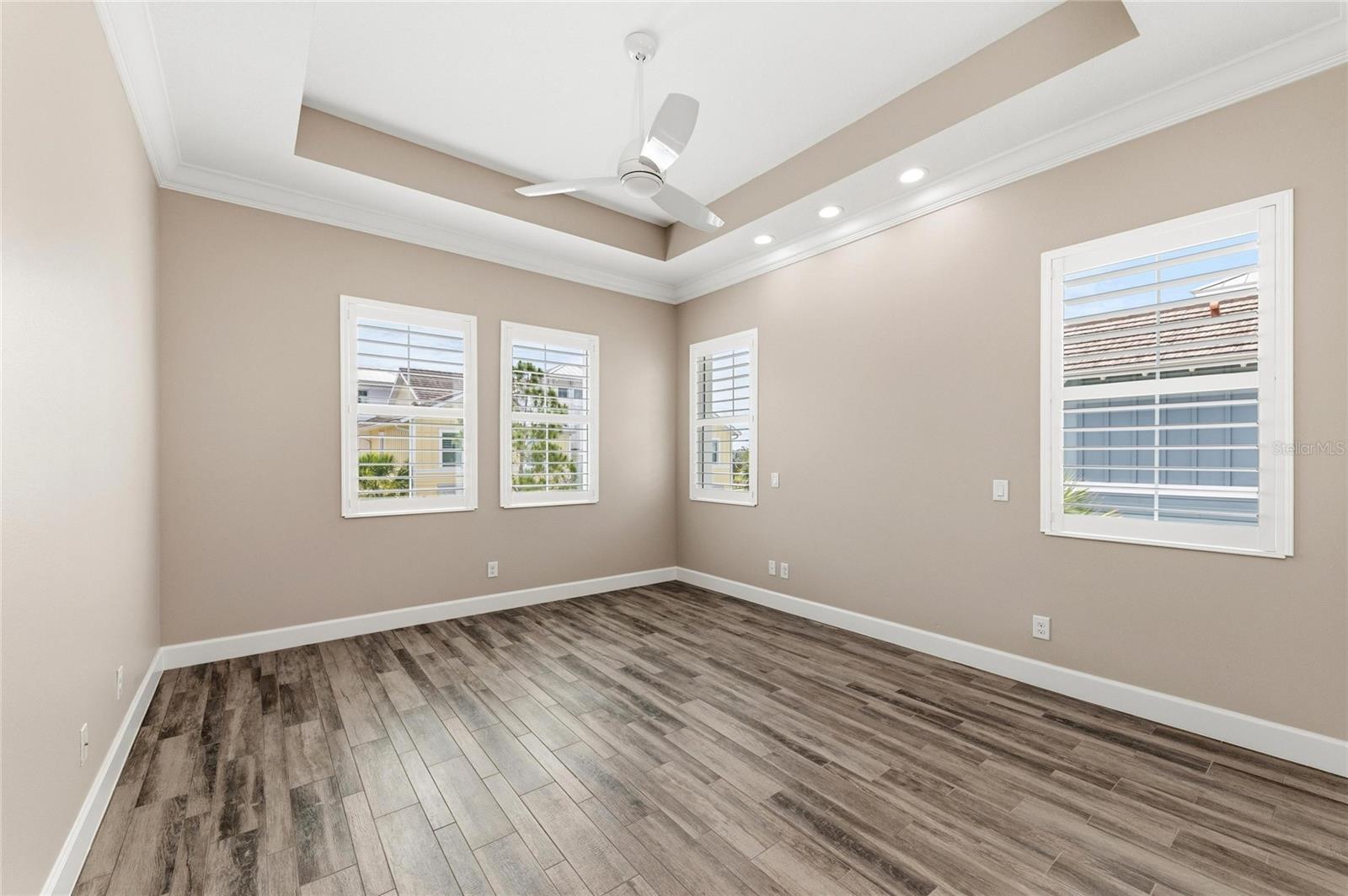 HARBOUR ISLE - Residential