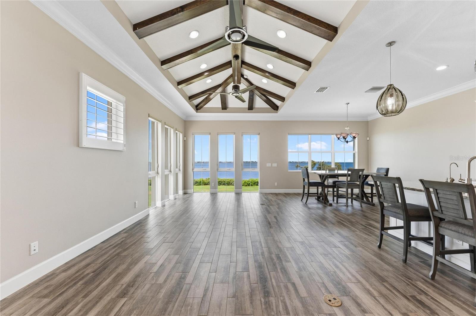 HARBOUR ISLE - Residential