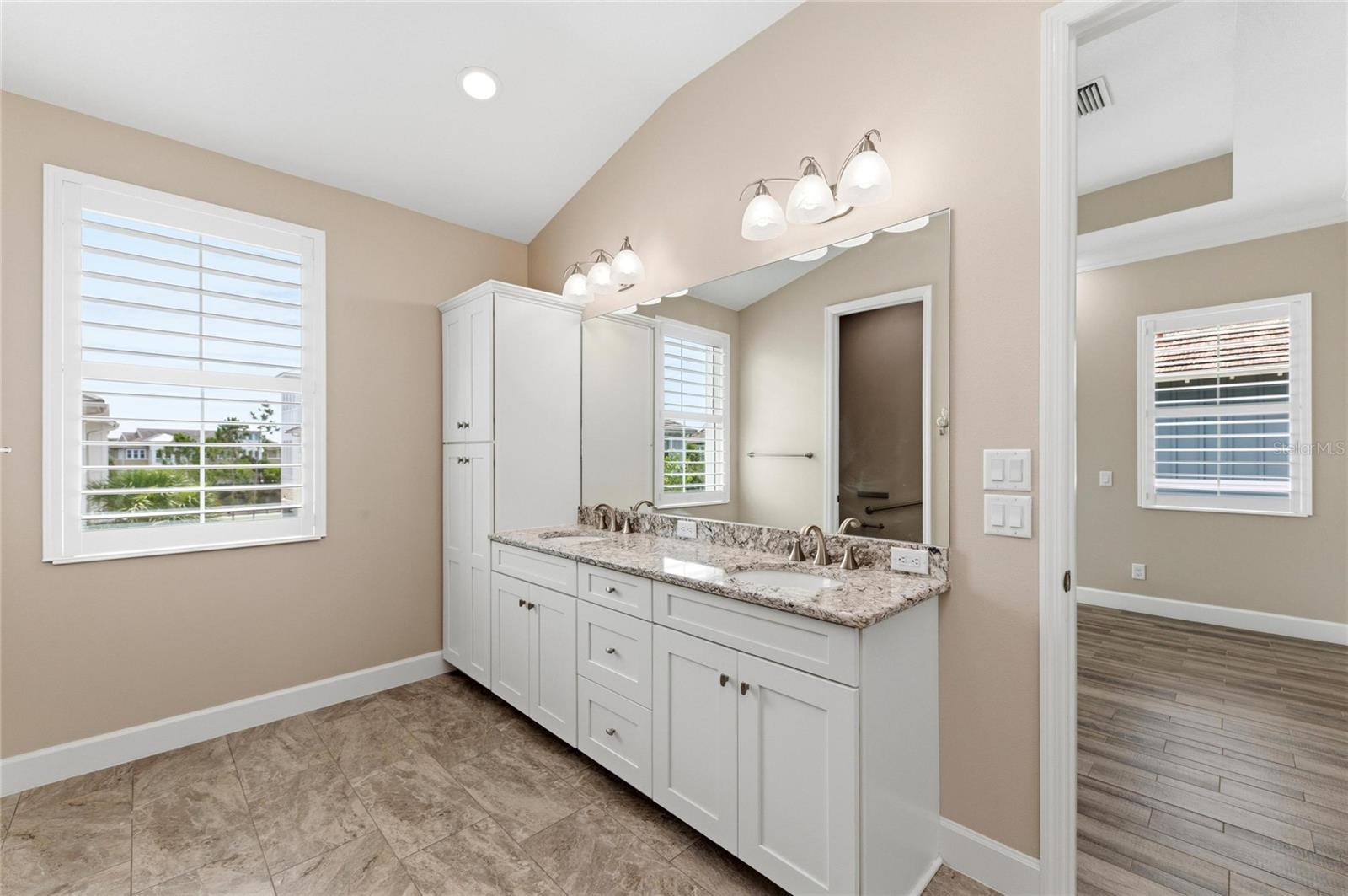 HARBOUR ISLE - Residential