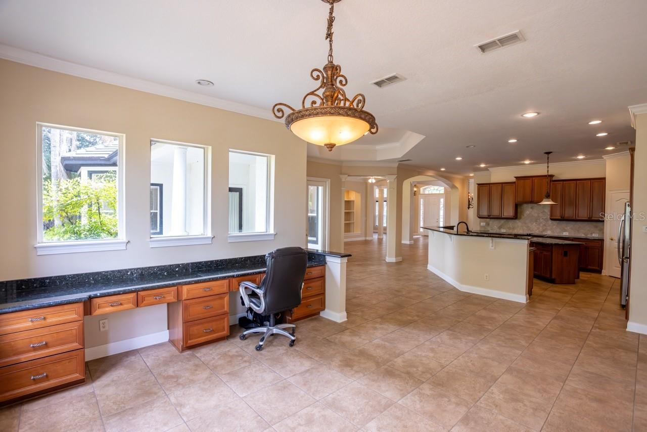 HEATHROW COUNTRY ESTATE - Residential