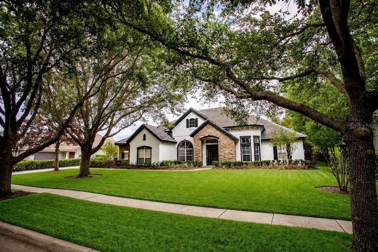 HEATHROW COUNTRY ESTATE - Residential