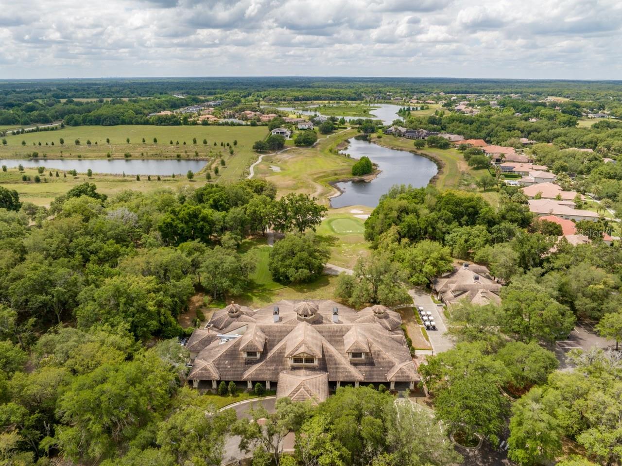 HEATHROW COUNTRY ESTATE - Residential