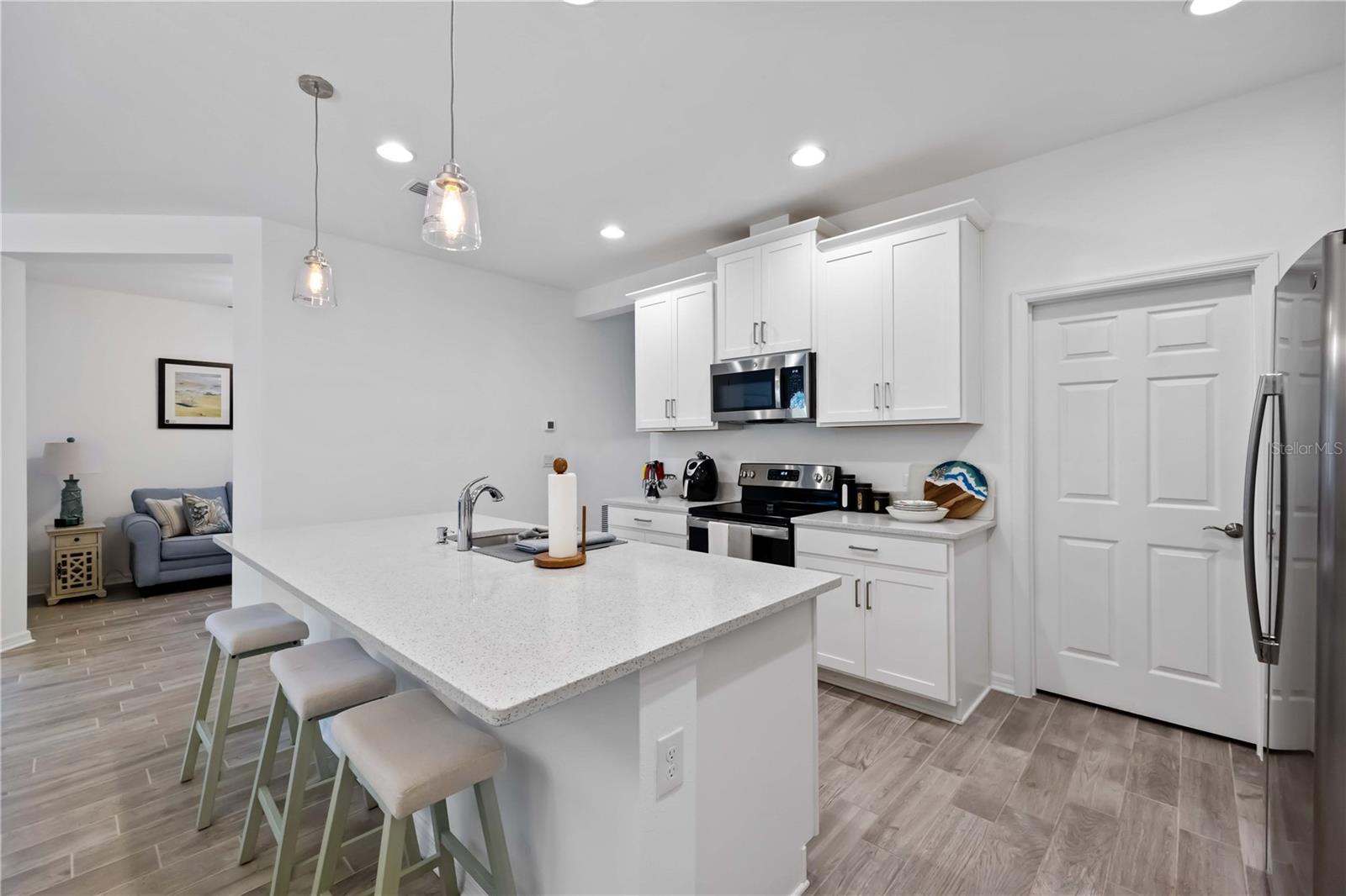 AMBERLY PH II - Residential