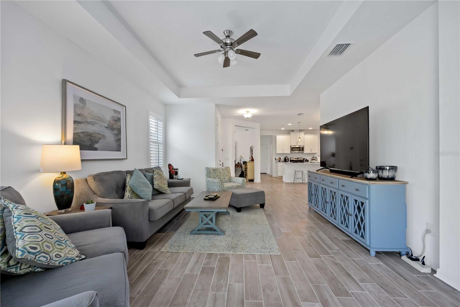 AMBERLY PH II - Residential