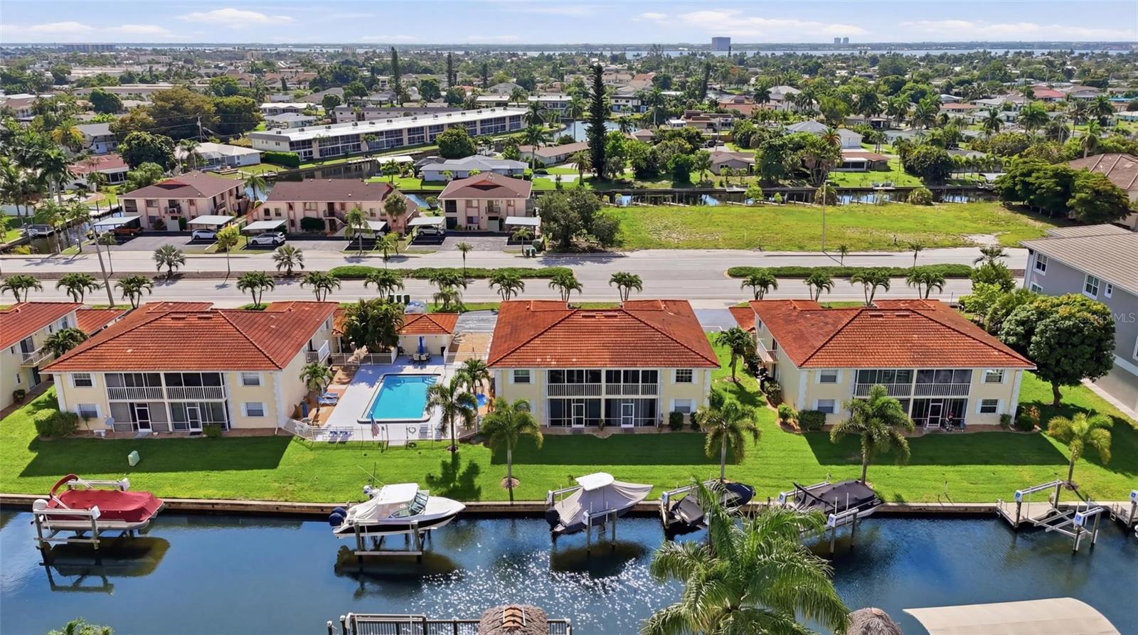 CLUB ABACO CONDO - Residential