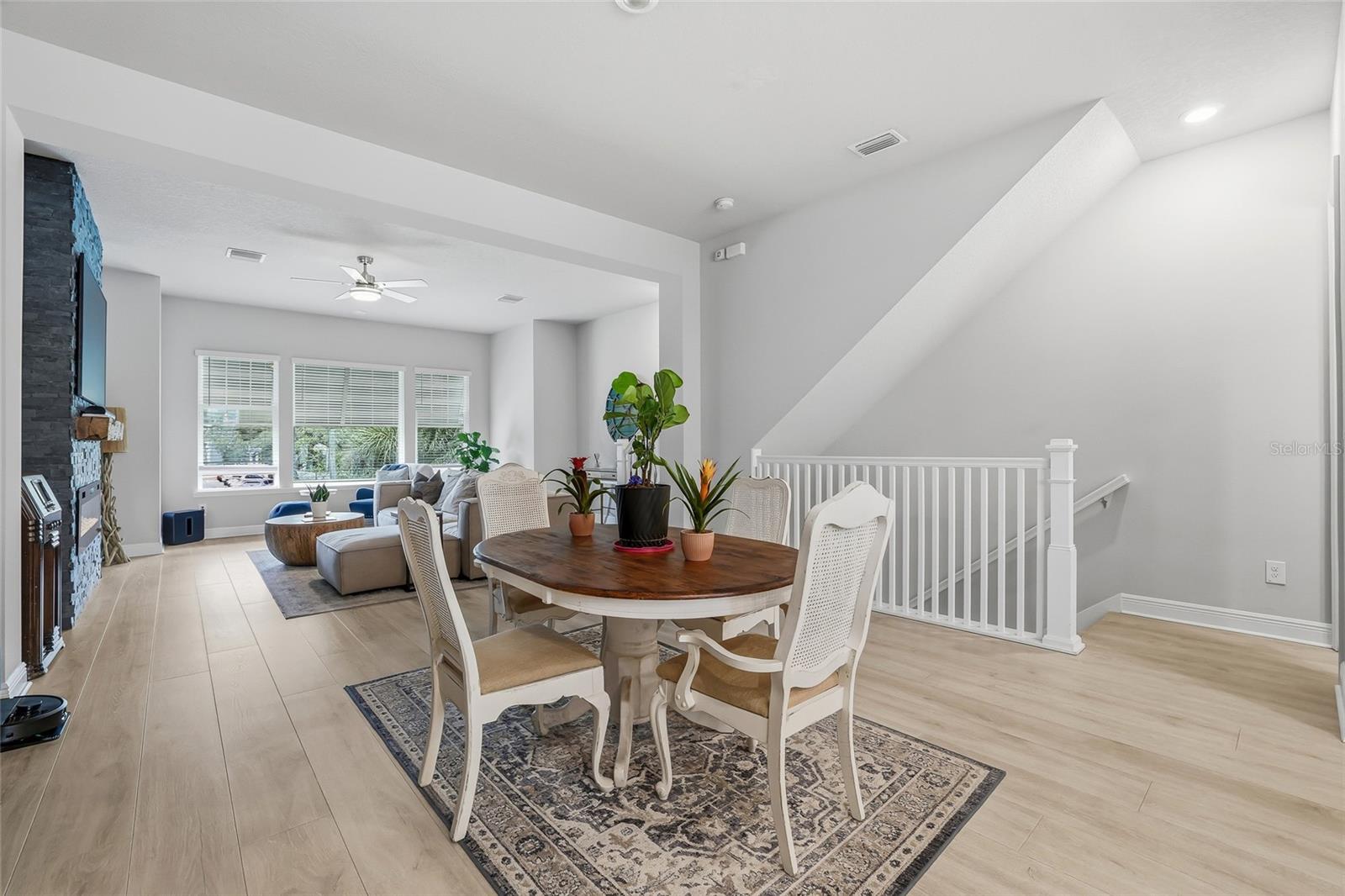 SOUTH TAMPANIA TWNHMS - Residential Lease