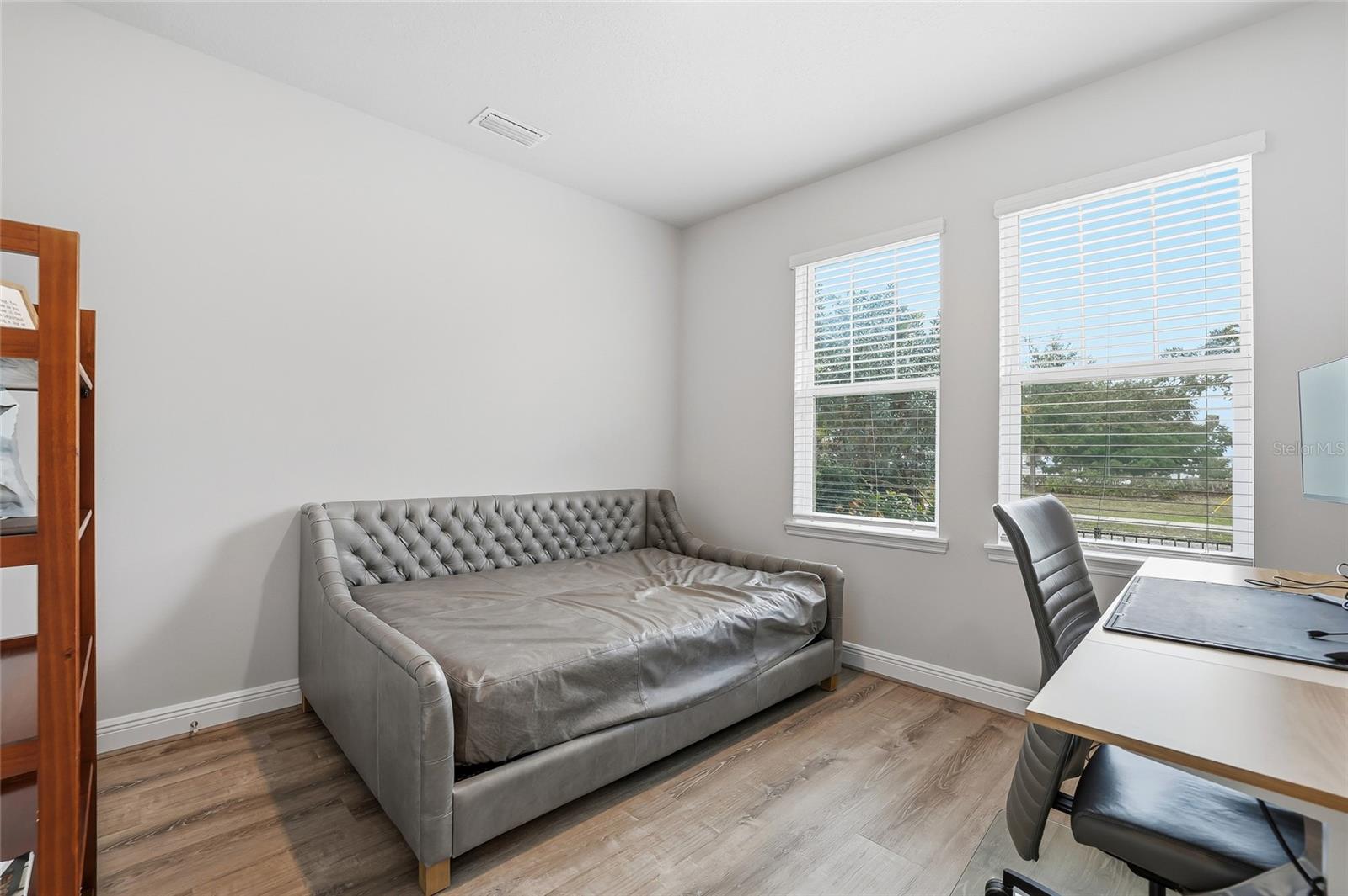 SOUTH TAMPANIA TWNHMS - Residential Lease