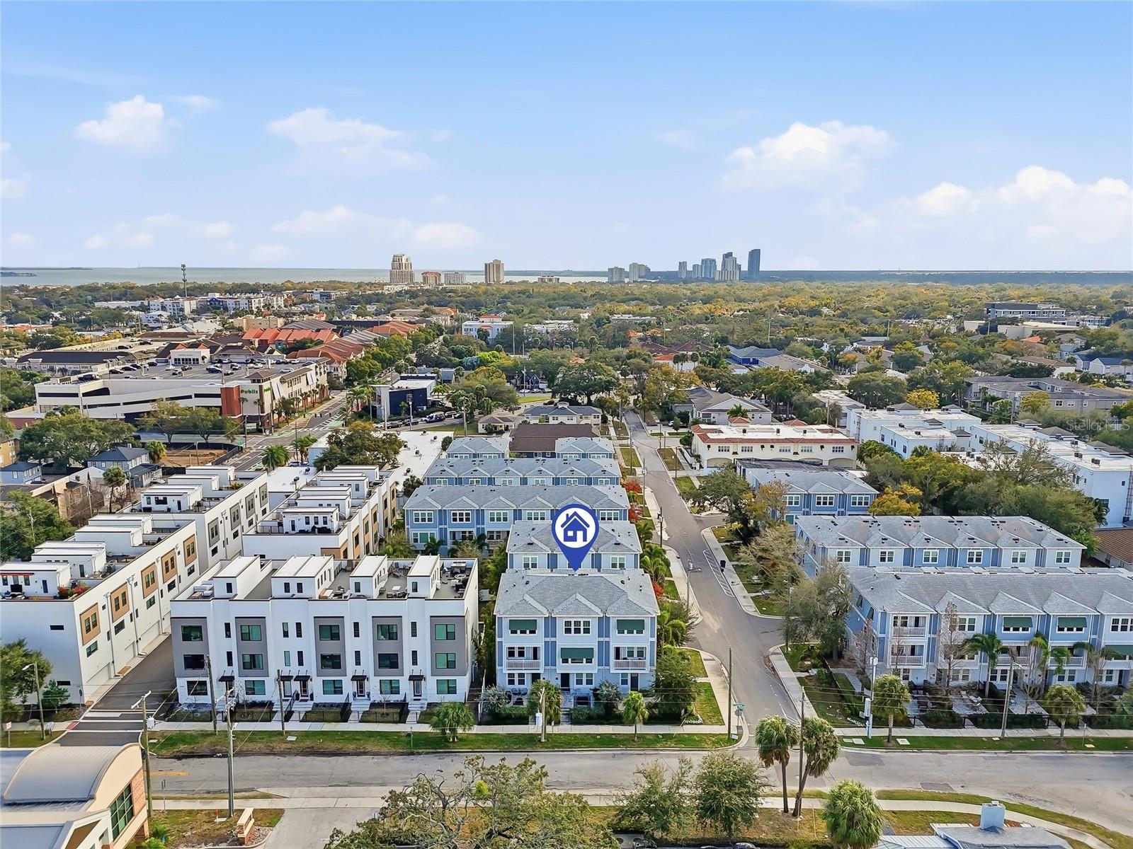 SOUTH TAMPANIA TWNHMS - Residential Lease