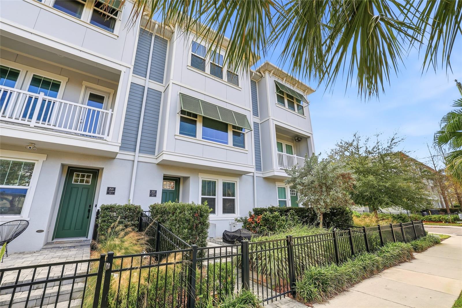 SOUTH TAMPANIA TWNHMS - Residential Lease