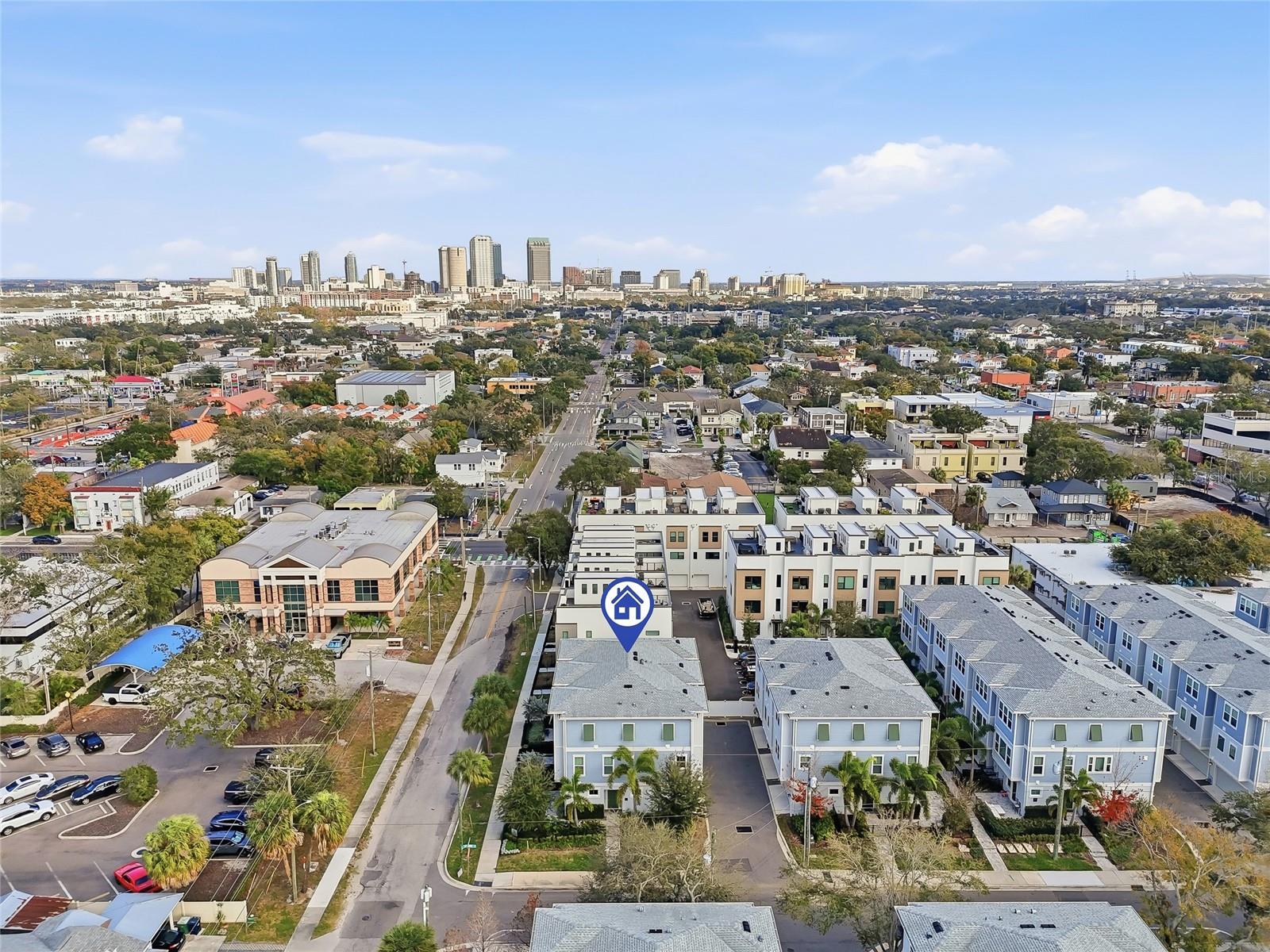 SOUTH TAMPANIA TWNHMS - Residential Lease