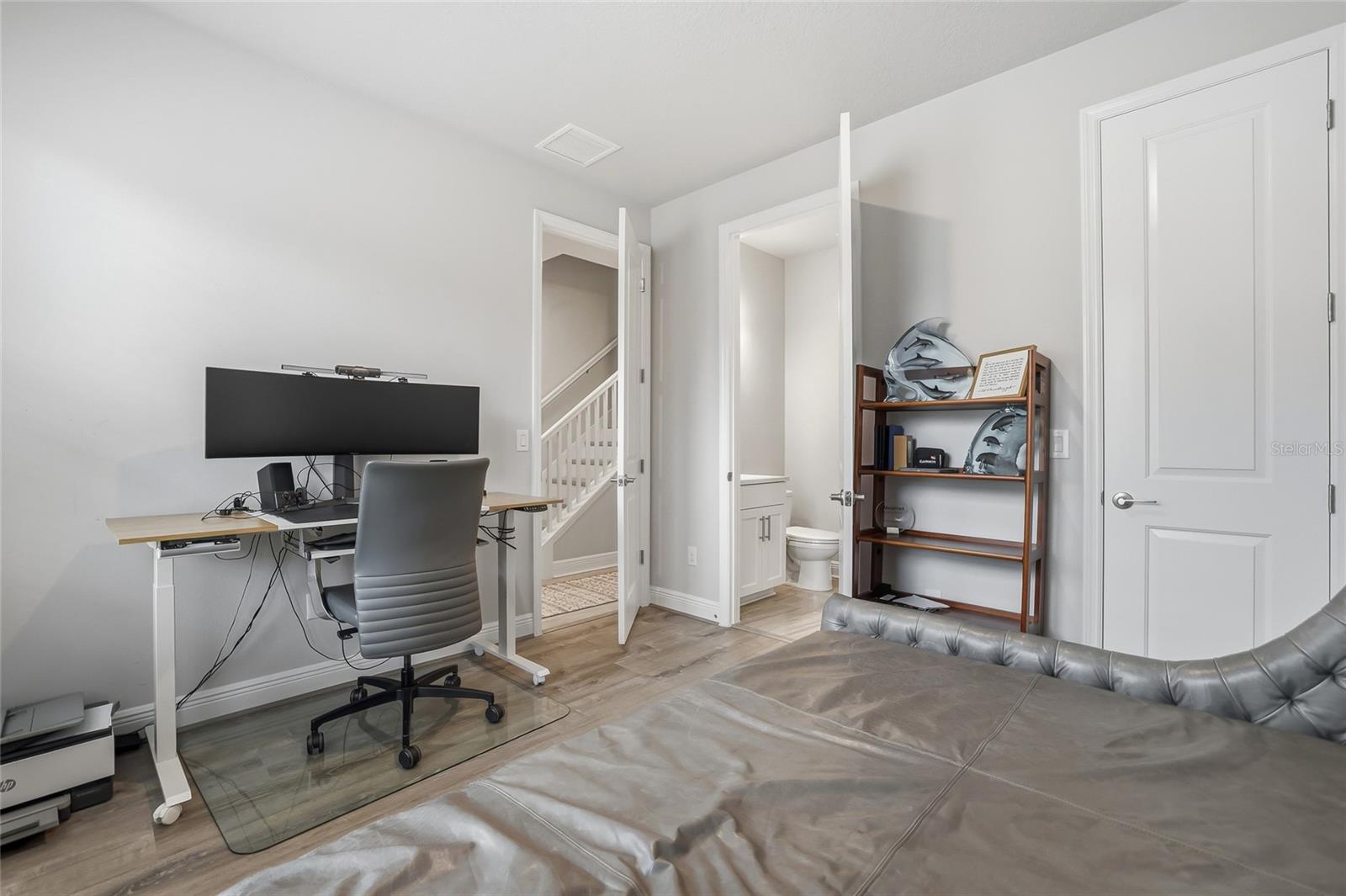 SOUTH TAMPANIA TWNHMS - Residential Lease