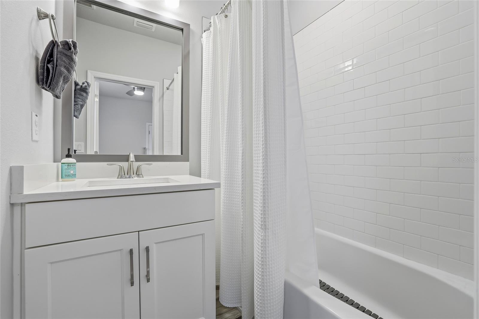 SOUTH TAMPANIA TWNHMS - Residential Lease