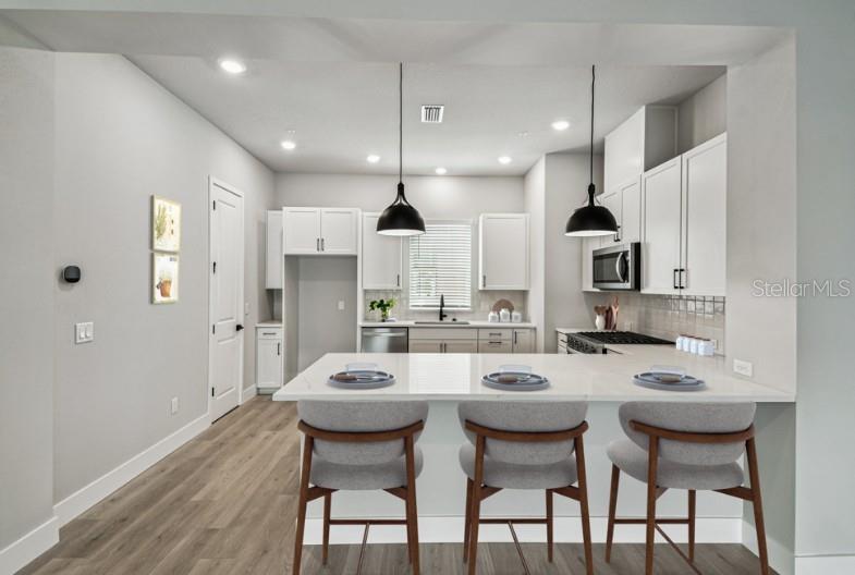 TOWNS AT UNION - Residential