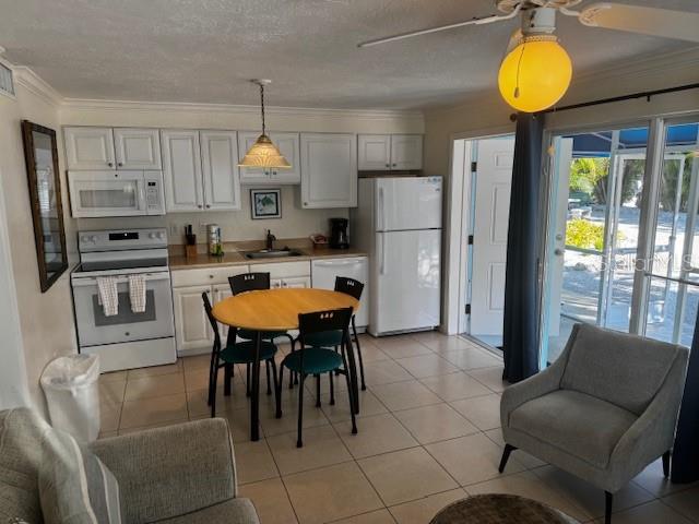 SILVER SANDS - Residential
